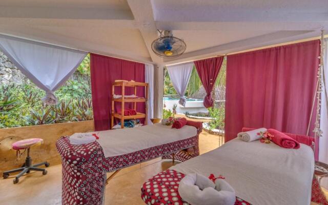 SeVi Boutique Hotel