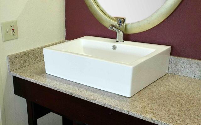 Red Roof Inn PLUS+ Chicago - Hoffman Estates