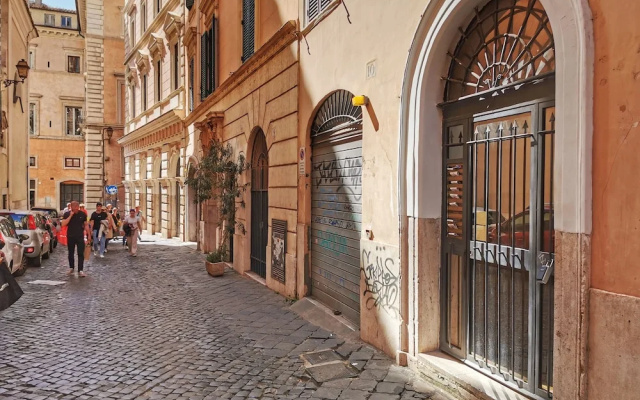 Navona Romantic House