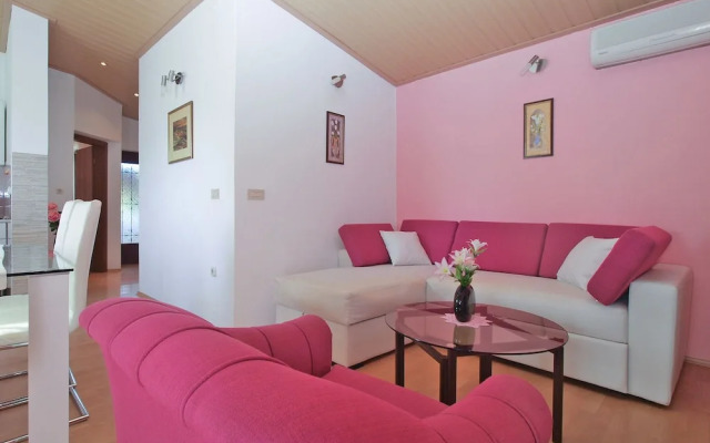 Apartment 959
