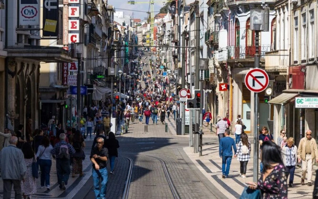 Bright & Spacious Sanctuary in the Center of Porto