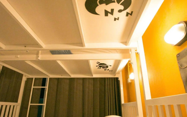 Backpack House Hostel