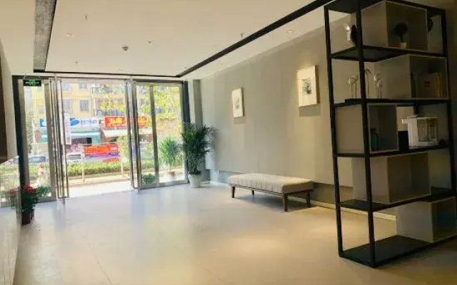 Homeinn Selected Hotel (Kunming Dianchi Road)