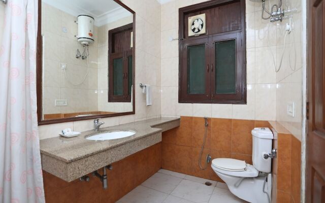 OYO 9300 Hotel Sufyan