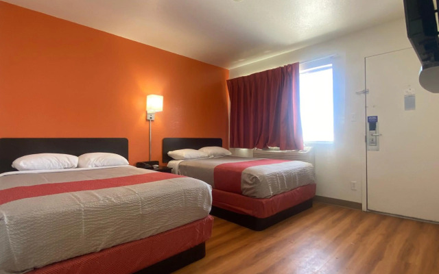 Motel 6 Goodland, KS