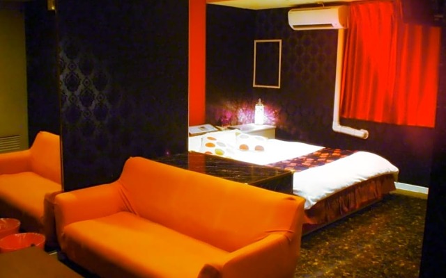 Hotel 24(Twenty four)