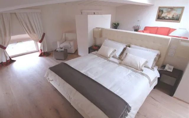 Residenza DEpoca Home In Palace