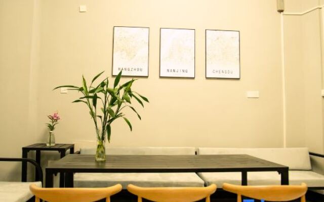 Like Year of Time Flow · Yunqi Homestay