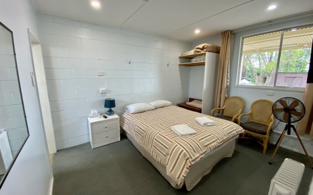 Golden Grain Motel – Guest Rooms – Pittsworth
