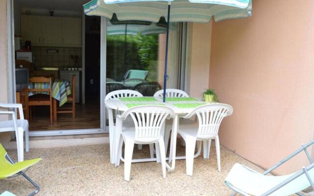 Appartement Bormes-les-Mimosas, 1 pièce, 4 personnes - FR-1-251-320