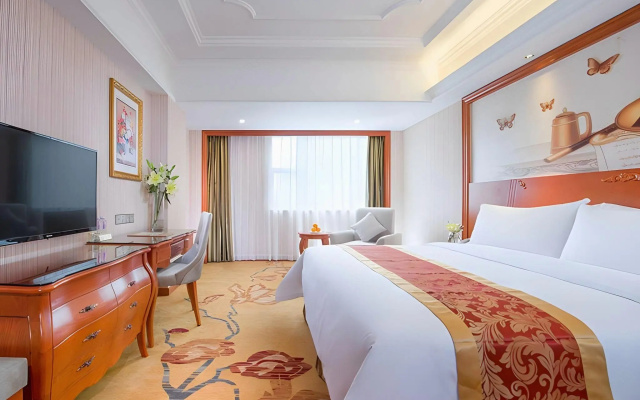 Vienna International Hotel (Shenzhen Bantian Yangmei Metro Station) – Guest Rooms – Shenzhen