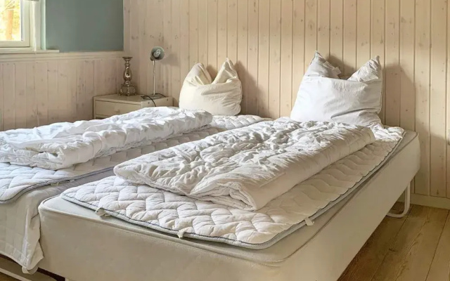 Cozy Holiday Home in RÃ¸dby near Beach