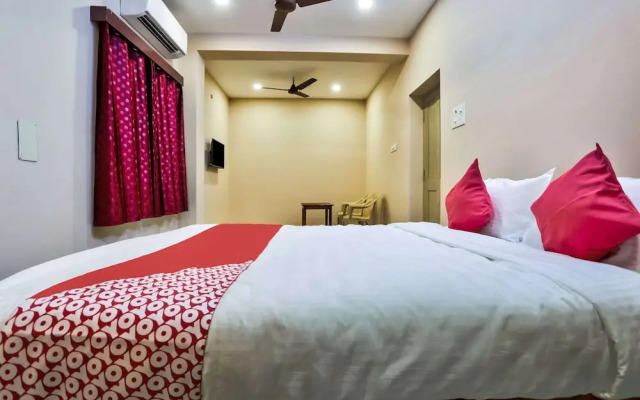 Sri Abirami Inn by OYO Rooms