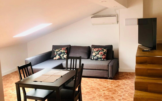 Apartamento Turistico Atico La Taberna
