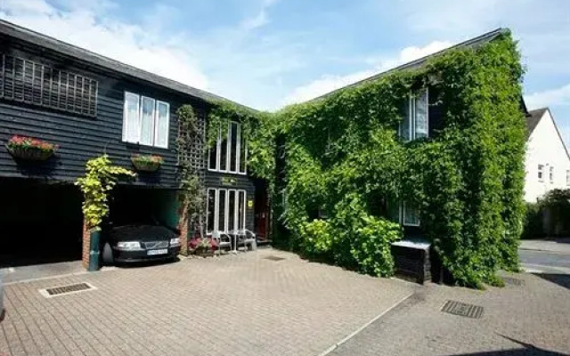 The Stables at The Starr Inn
