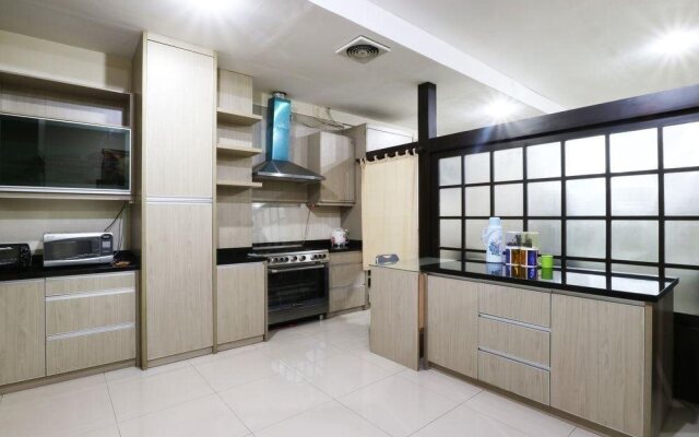 Blossom Resident Blok M