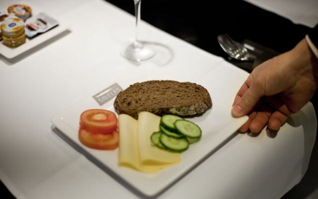 Skotel Amsterdam, Hotelschool The Hague