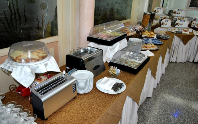 Hotel Mediterraneo