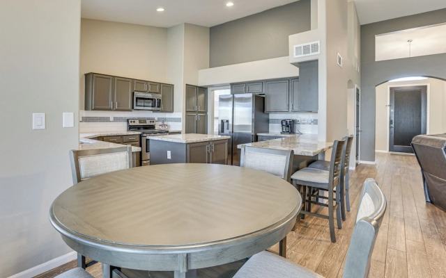 Fenced Backyard Oasis: Pet-friendly Avondale Home