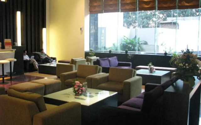 ZEN Rooms Bandengan Selatan