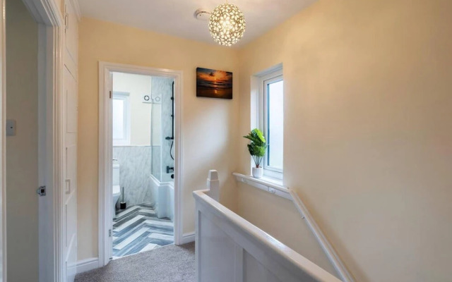Impeccable Luxury 2-bed House in Sheffield