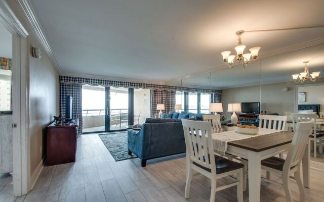 Elite Paradise 2 Bedroom Condo by RedAwning