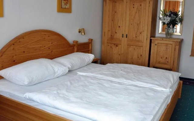 Cafe-Pension Familie Parzer