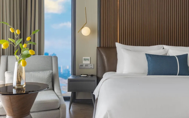 Peninsula Hotel Danang
