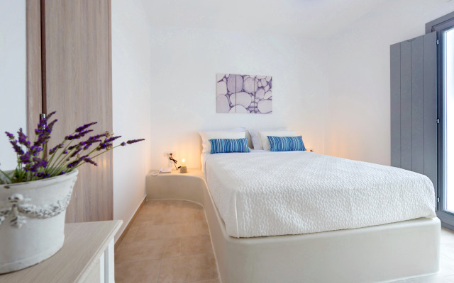White Harmony Suites