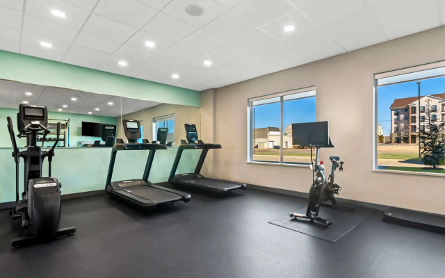 Tru By Hilton Rogers Bentonville