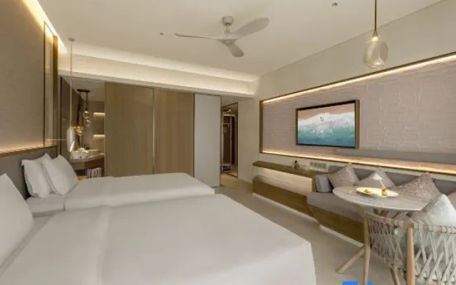 Salt Crystal Hotel By RìChū