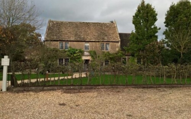 The Pear Tree Inn