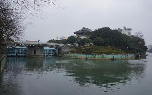 Guilin Flowers Inn