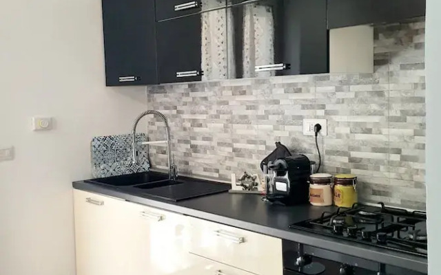 Lemon Sunshine Apartment