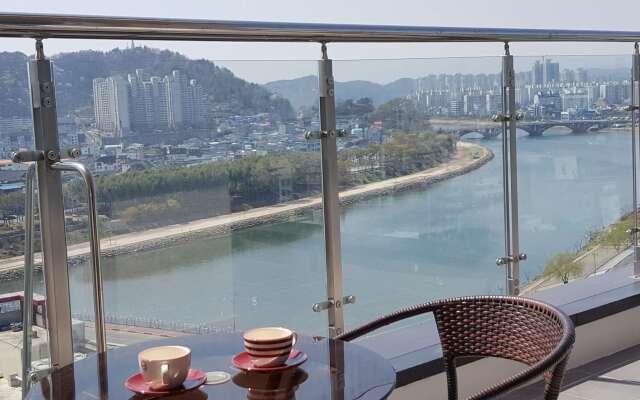 Golden Tulip Essential Namgang