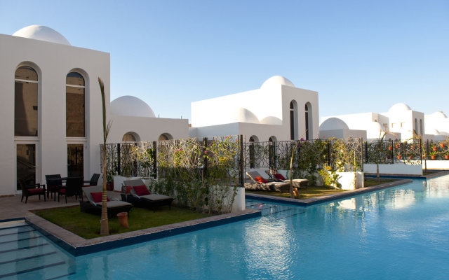 Fort Arabesque Resort, Spa & Villas