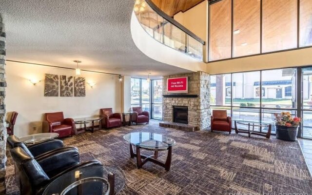 Clarion Inn & Suites