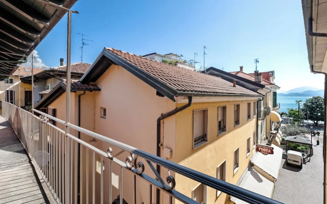 Nel Cuore Di Baveno 50m from Lake