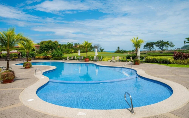 Del Mar 5F 3 Bedr 2 Bath