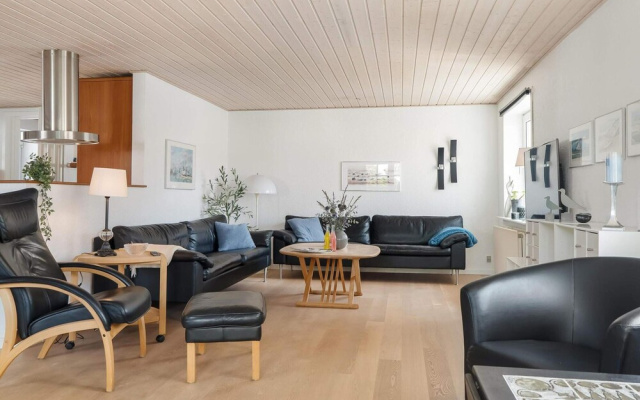 4 Star Holiday Home in Lokken