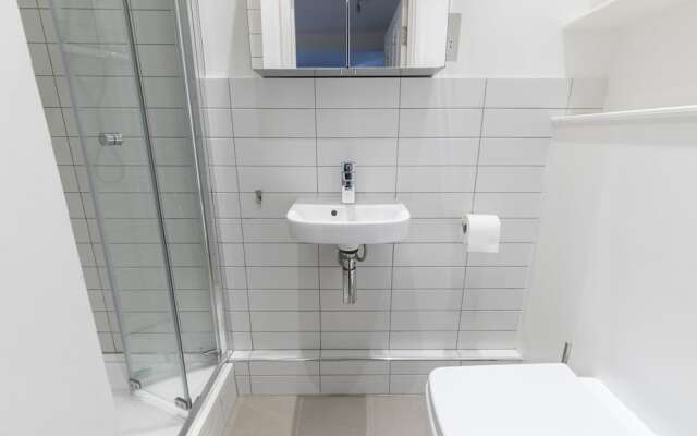 Modern 3BR Flat Close to Angel Station