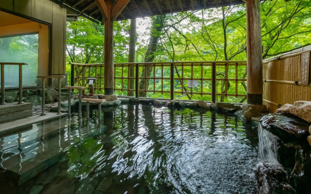 Yamanaka Spa Hanatsubaki