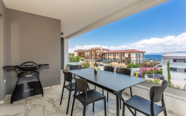 Amazing Apartment in Malinska With Wifi and 3 Bedrooms