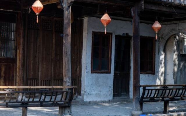 Nanxun Ancient Town - a single-family homestay with river view