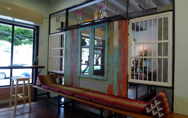 Home Mali Hostel