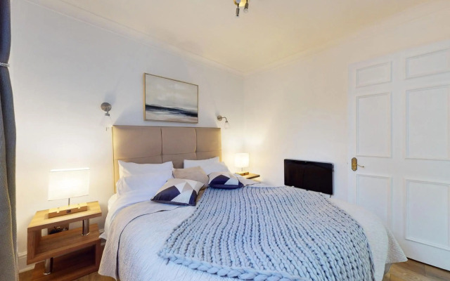 Park Lane Apartments - Clarges St
