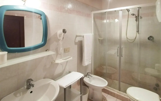 Charming Villa in Tuscany With Pool & Views