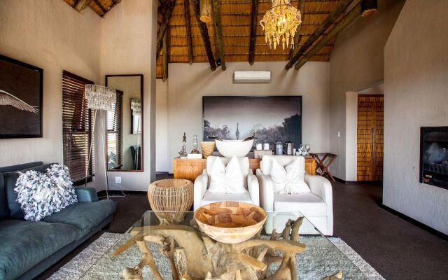 Nambiti Hills Private Game Lodge