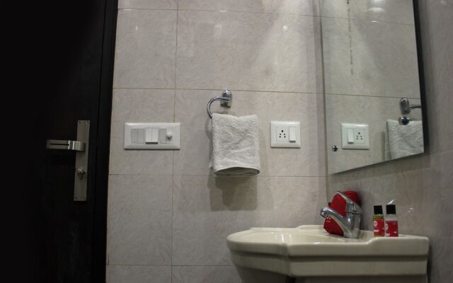 Hotel Lotus BB By OYO Rooms