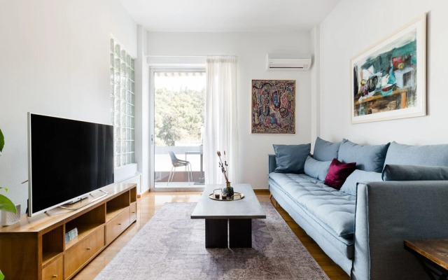 UPSTREET Adorable 2 Bedroom Apartment near Kallimarmaro Stadium